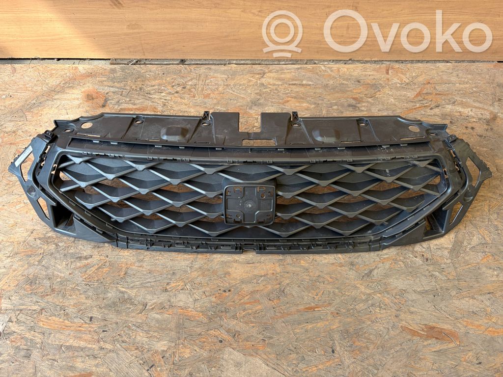 Seat Ateca Front bumper upper radiator grill 
