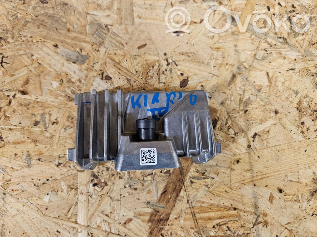 Windshield/windscreen camera   99211H8020