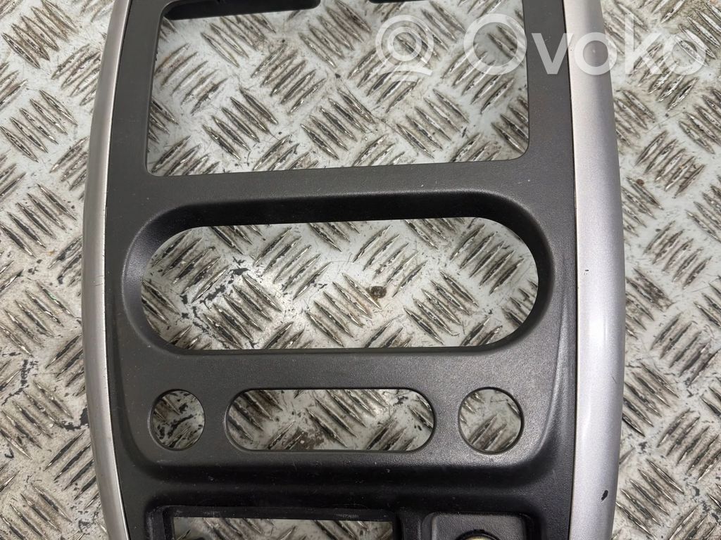 Suzuki Jimny Moldura del panel (Usadas) 