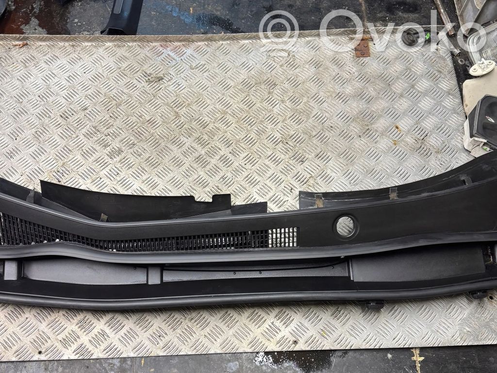 Lexus NX Wiper trim 