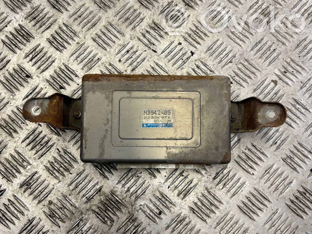 Mitsubishi Pajero Carburetor control unit/module 