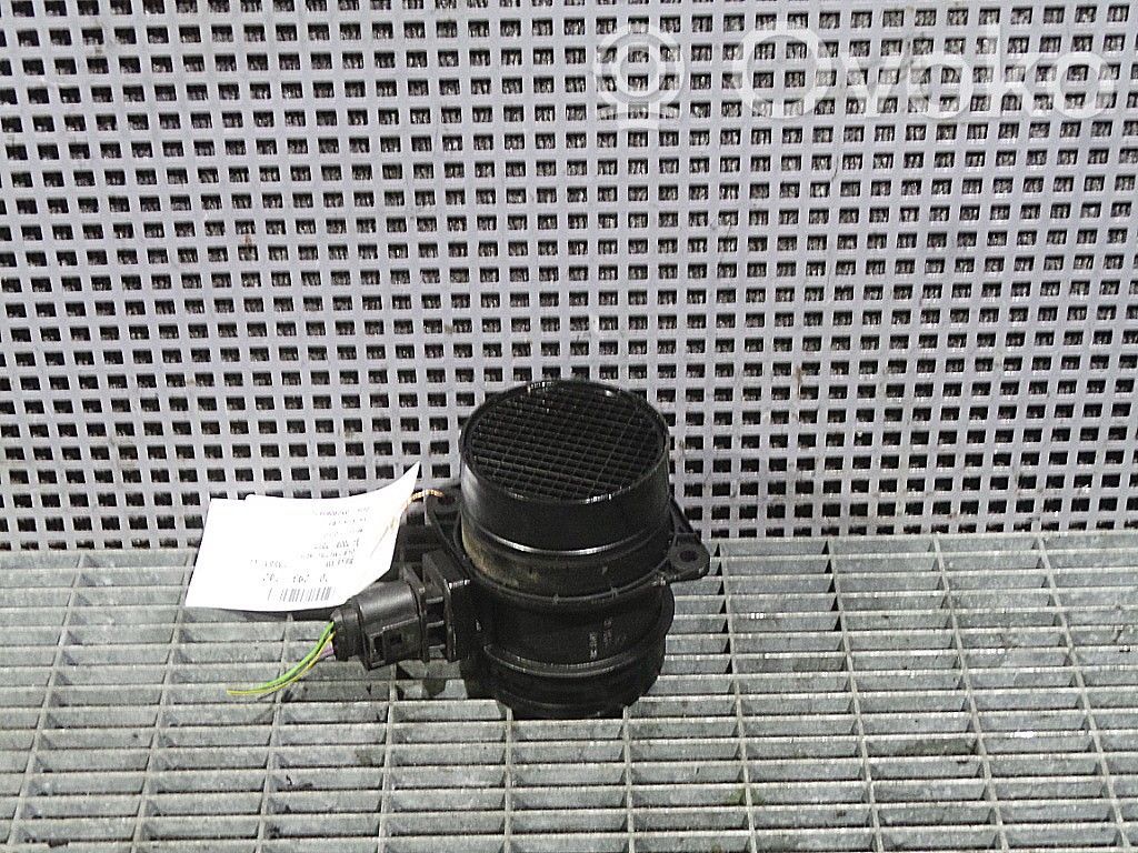 Ilmamassan virtausanturi   03G906461C