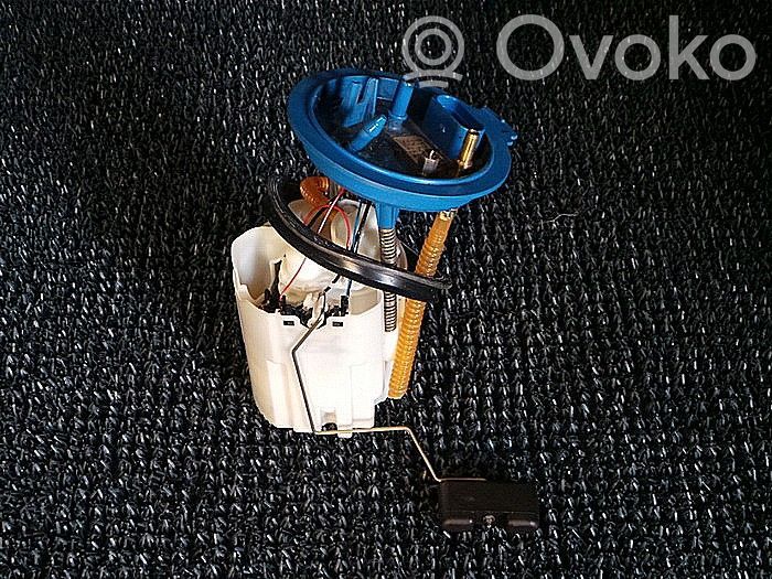Volkswagen Golf VII Pompa carburante immersa