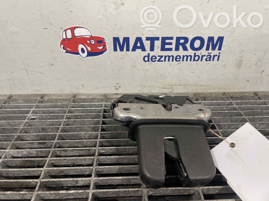 Volkswagen PASSAT B7 Spoiler capotă spate 
