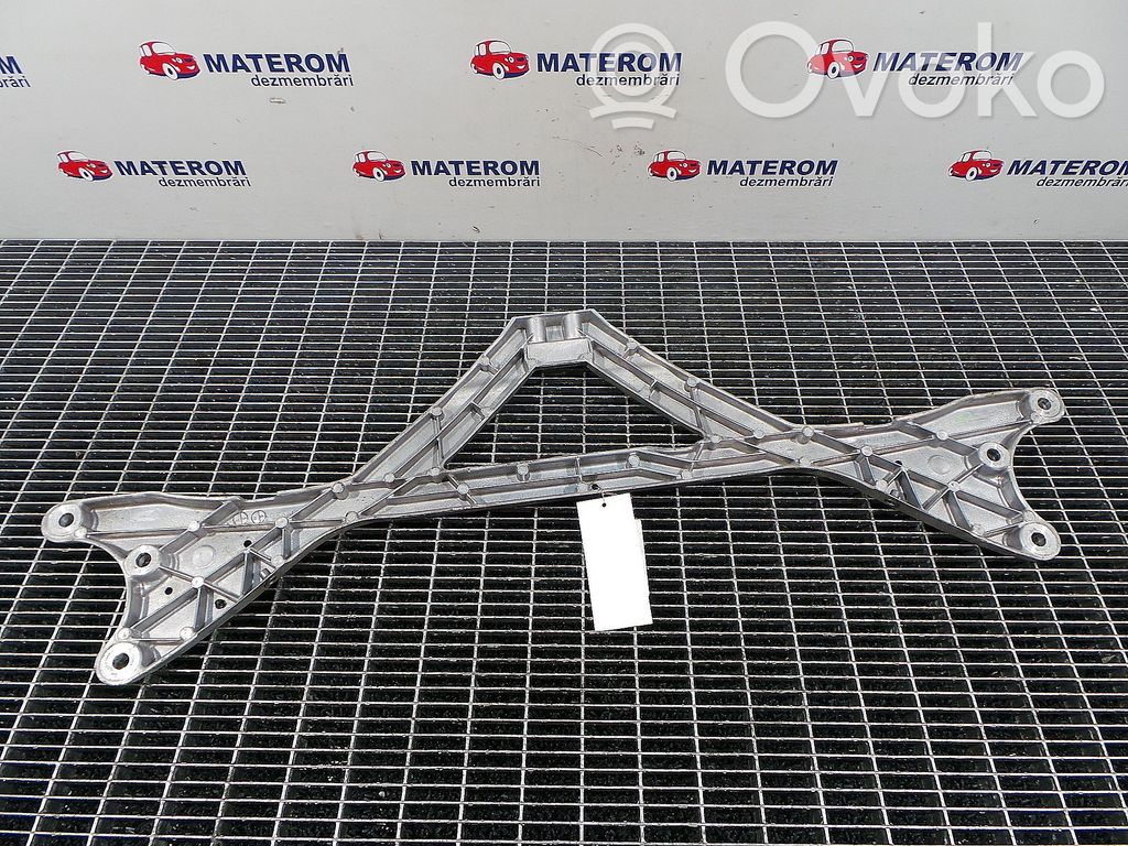 Engine mount bracket   4H0806151