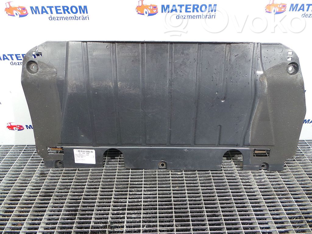 Renault Clio III Engine splash shield/under tray 