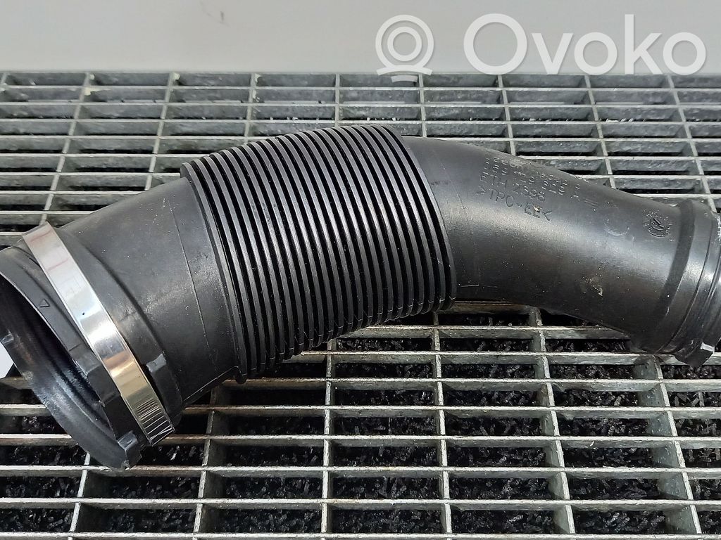 Air intake hose/pipe   059129629A