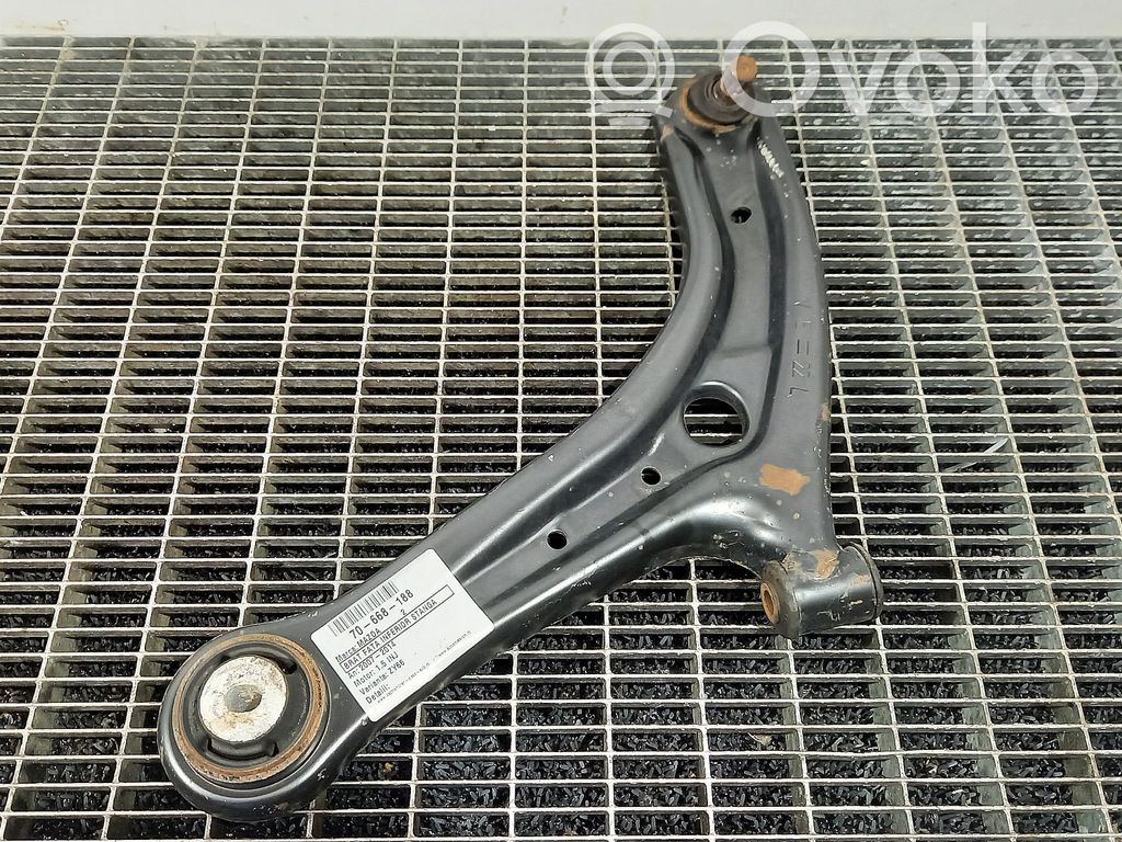 Mazda 2 Рычаг 