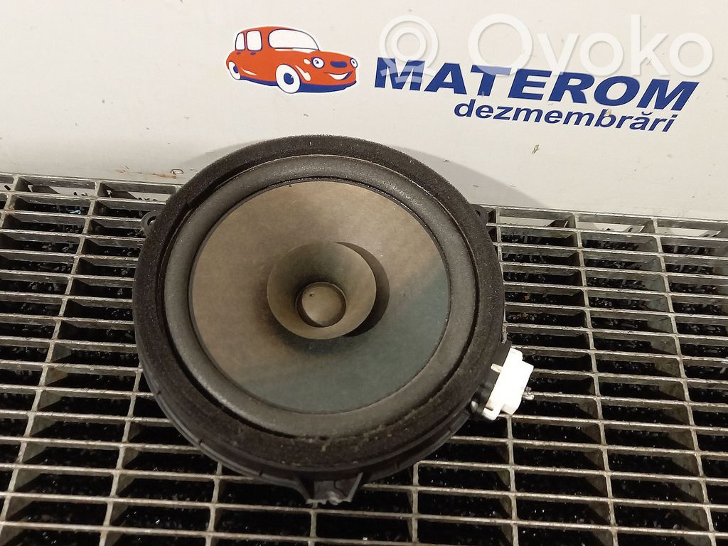 Mazda 2 Etuoven kaiutin 