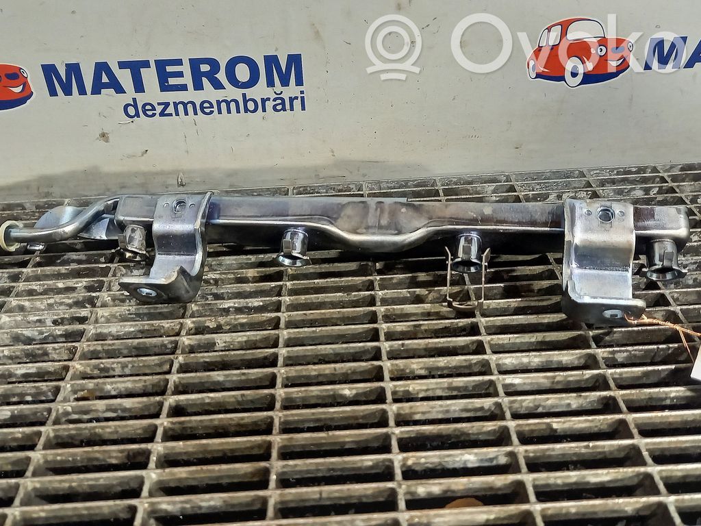 Mazda 2 Tubo principal de alimentación del combustible 