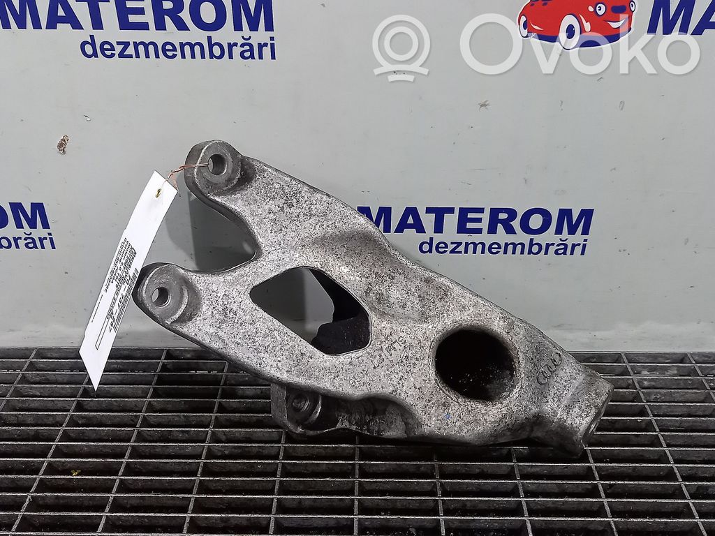 Audi A5 8T 8F Soporte de montaje del motor 