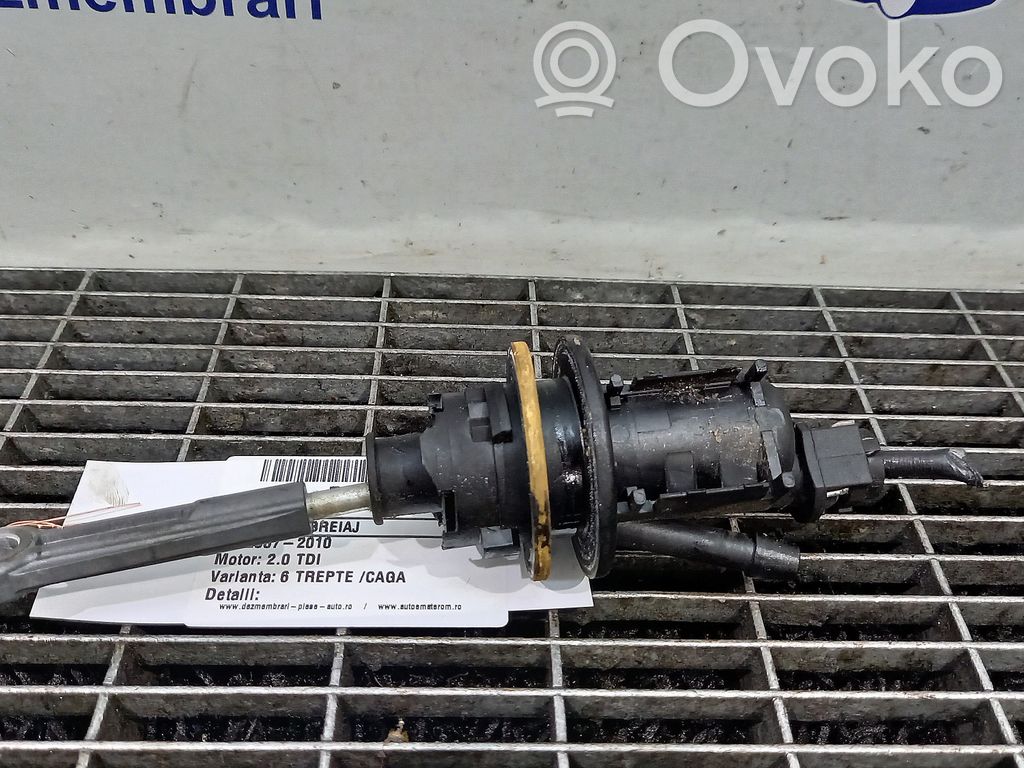Audi A5 8T 8F Główny cylinder sprzęgła 