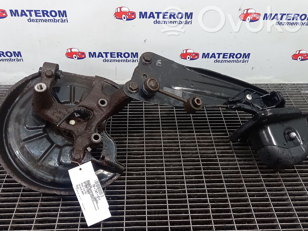 Volkswagen Touran I Achsschenkel hinten 
