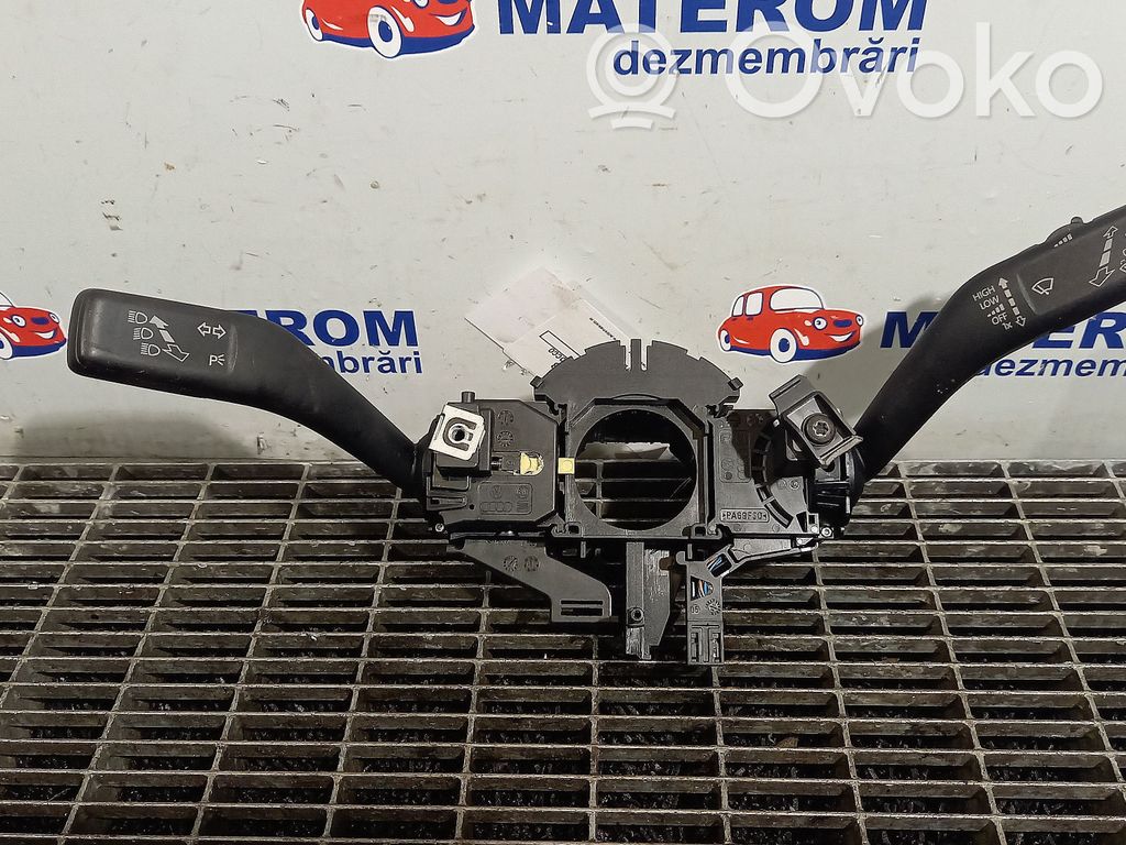 Volkswagen Scirocco Commodo de clignotant 