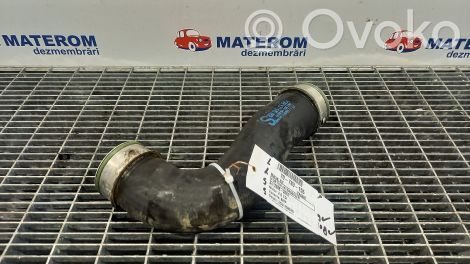 Volkswagen PASSAT B6 Furtun/conductă intercooler 