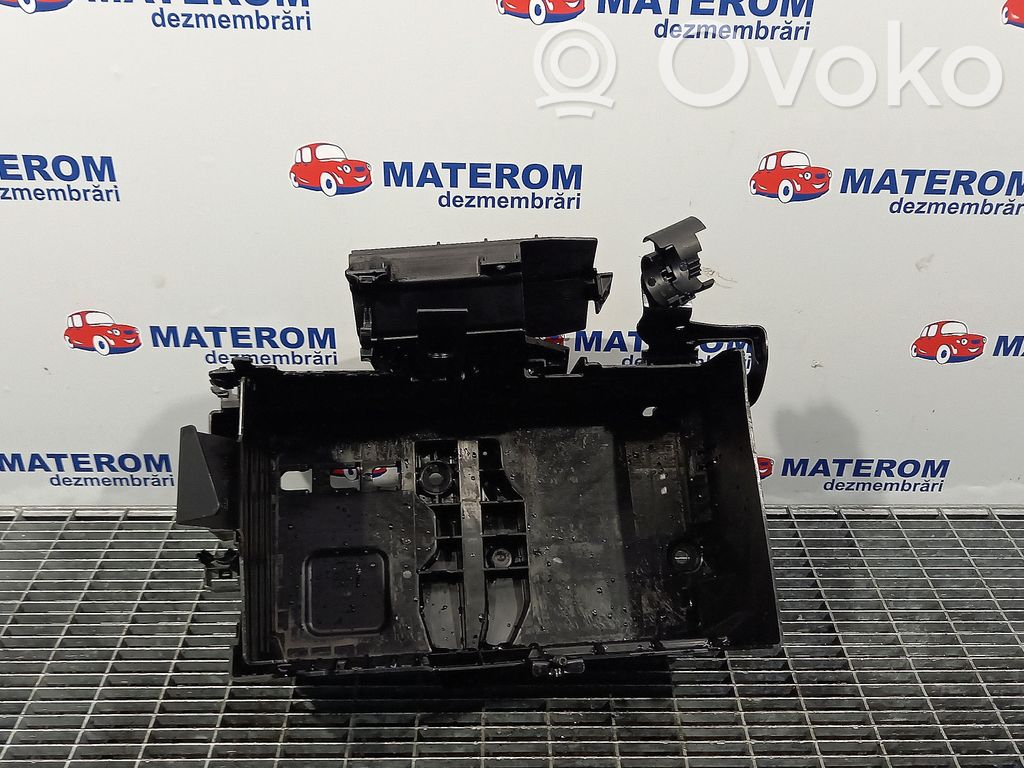 Engine mount bracket   13354419