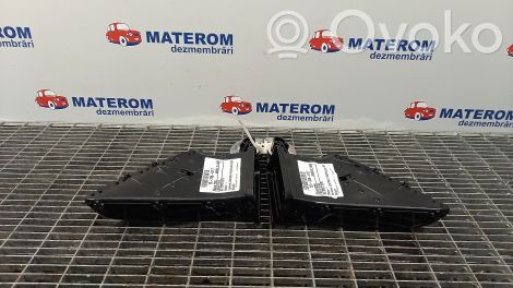 Ford Focus C-MAX Rejilla de ventilación central del panel 