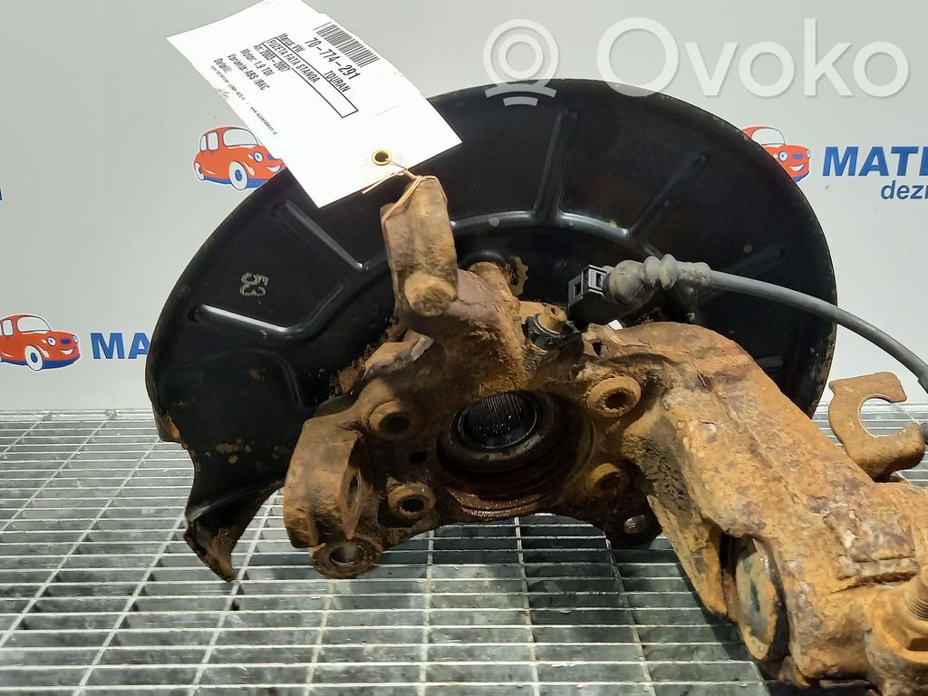 Volkswagen Touran I Fuso a snodo con mozzo ruota anteriore