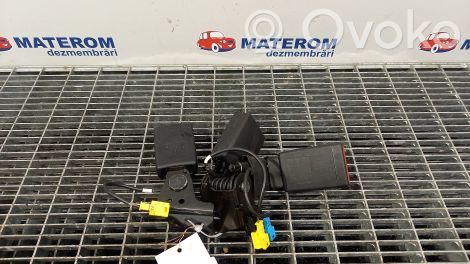 Mercedes-Benz A W176 Klamra przedniego pasa bezpieczeństwa 