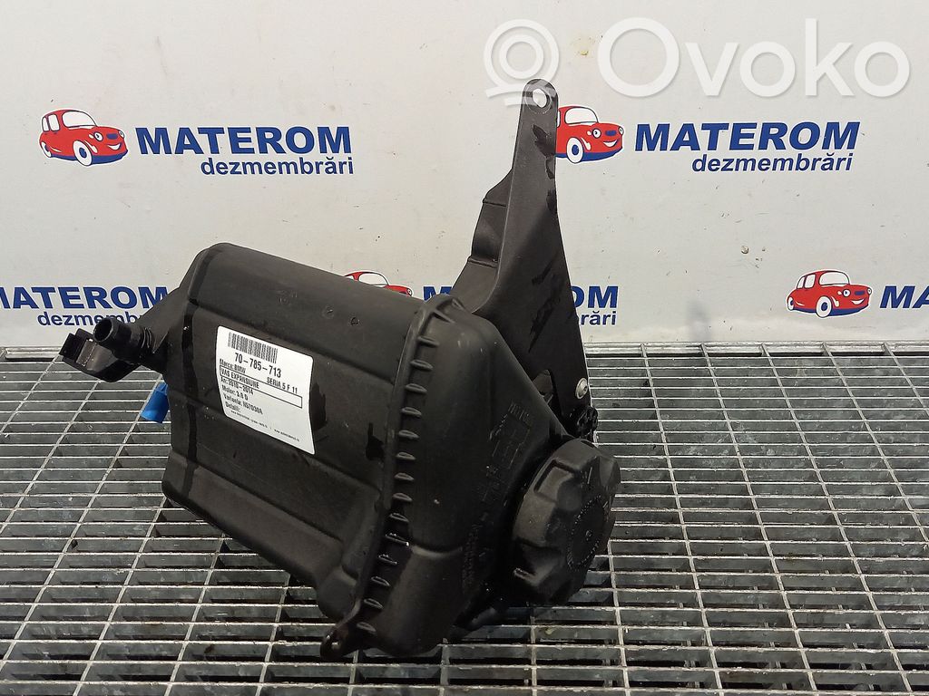BMW 5 F10 F11 Serbatoio di compensazione del liquido refrigerante/vaschetta