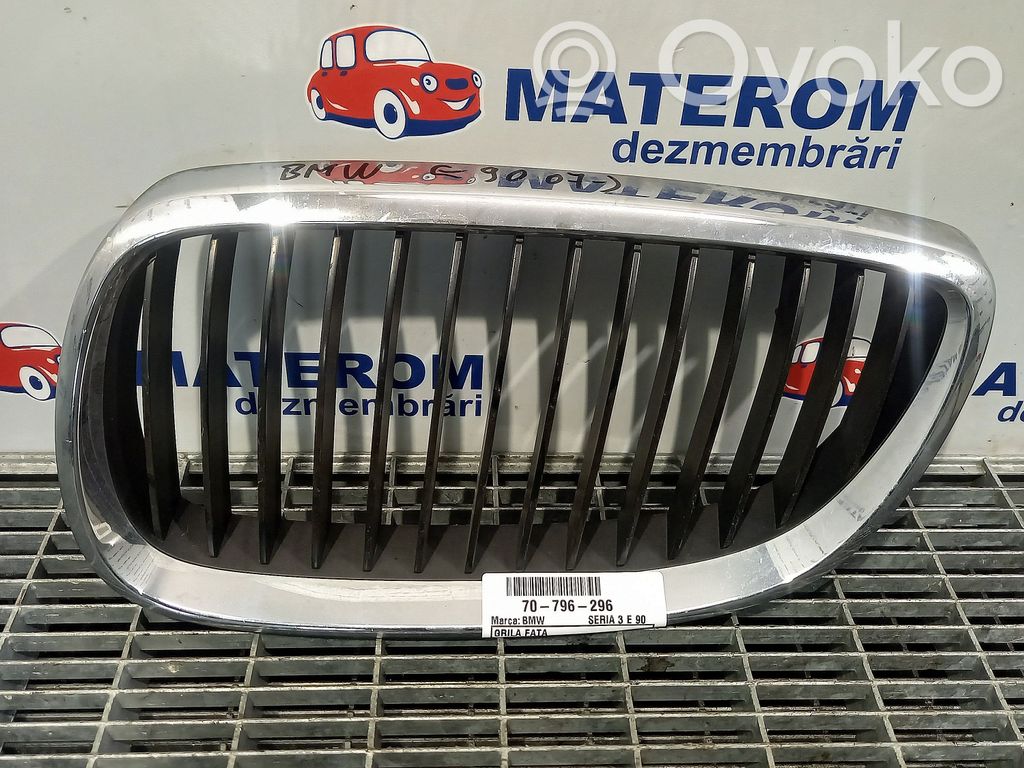BMW 3 E90 E91 Augšējais režģis 