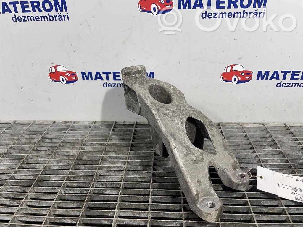 Engine mount bracket   8K0199307BE