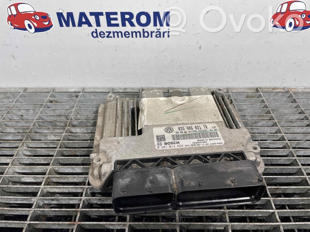 Volkswagen Golf V Engine control unit/module 