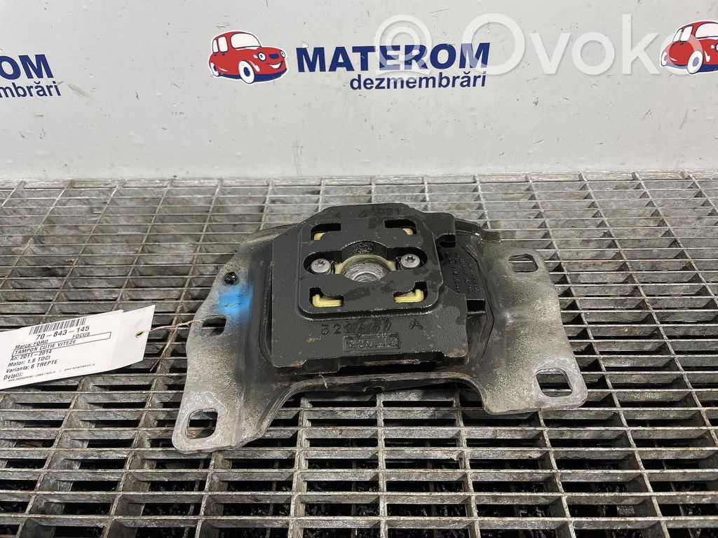 Gearbox mounting bracket   1801351