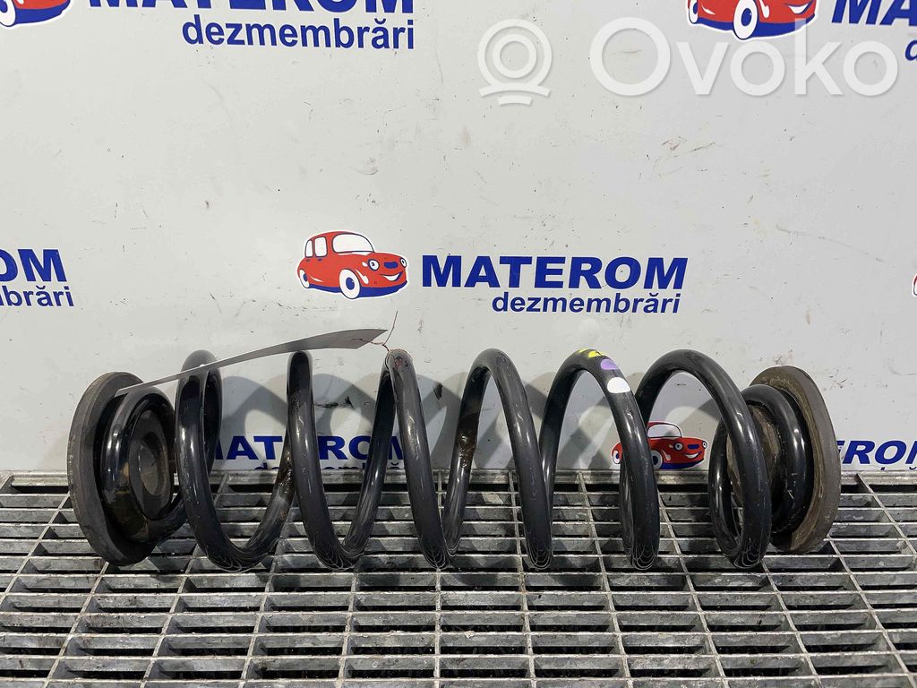 Volkswagen PASSAT B7 Takakierrejousi 