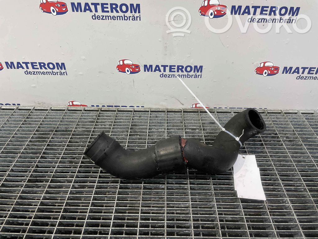 Intercooler hose/pipe   PNH101811
