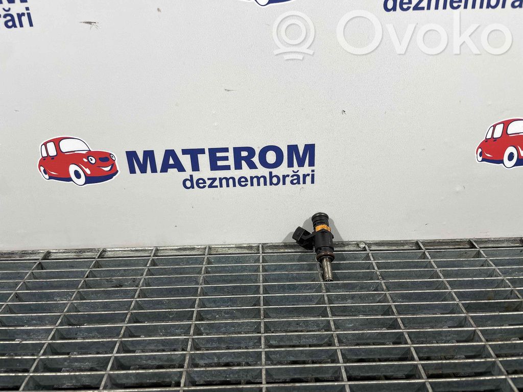 BMW i3 Wtryskiwacz paliwa 