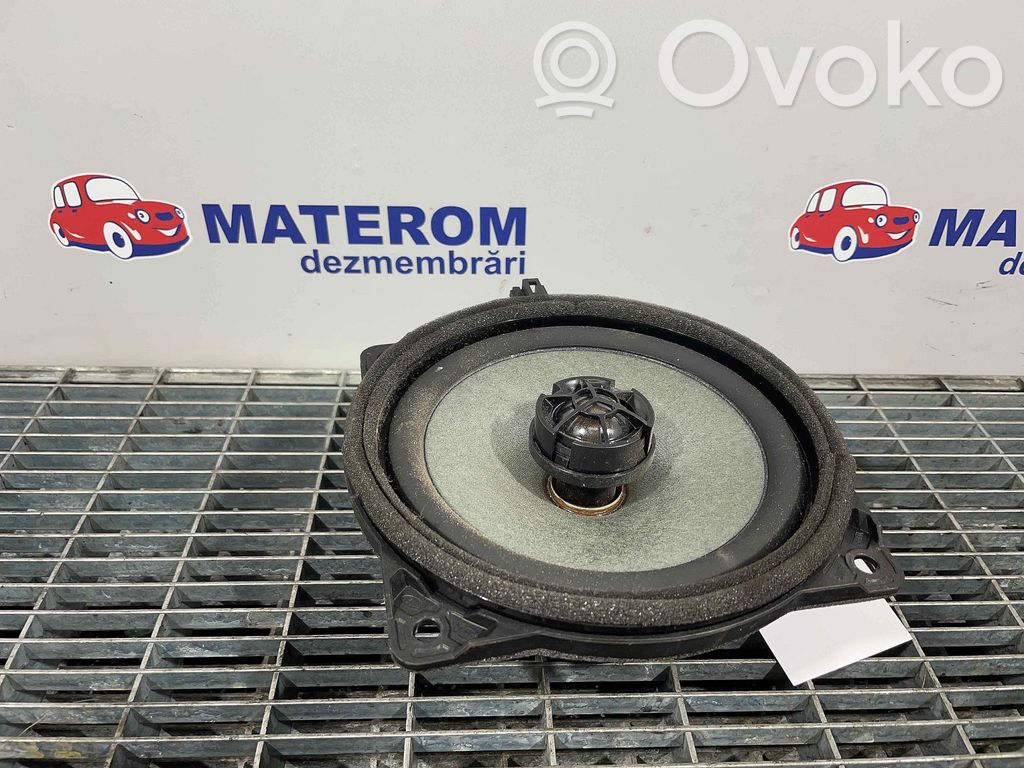 Hyundai Santa Fe Panel speaker 