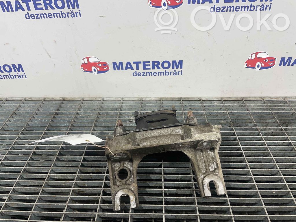 Renault Twingo III Engine mount bracket 