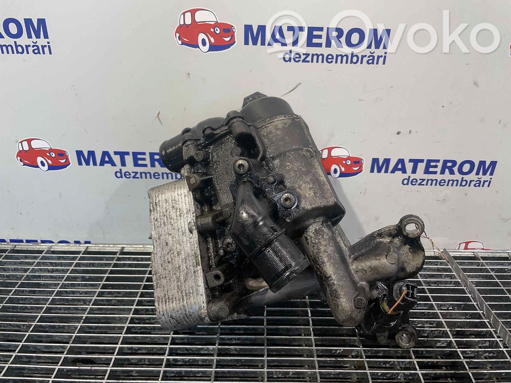 Opel Vivaro Oil filter mounting bracket 