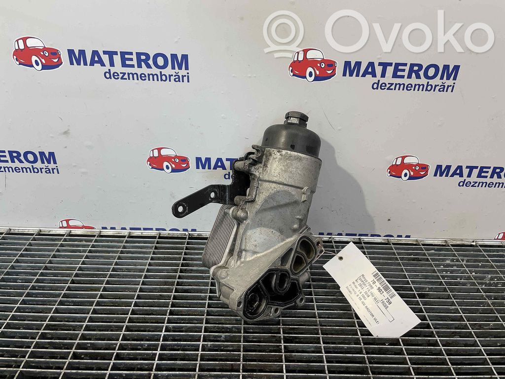 Ford Focus Oil filter mounting bracket 