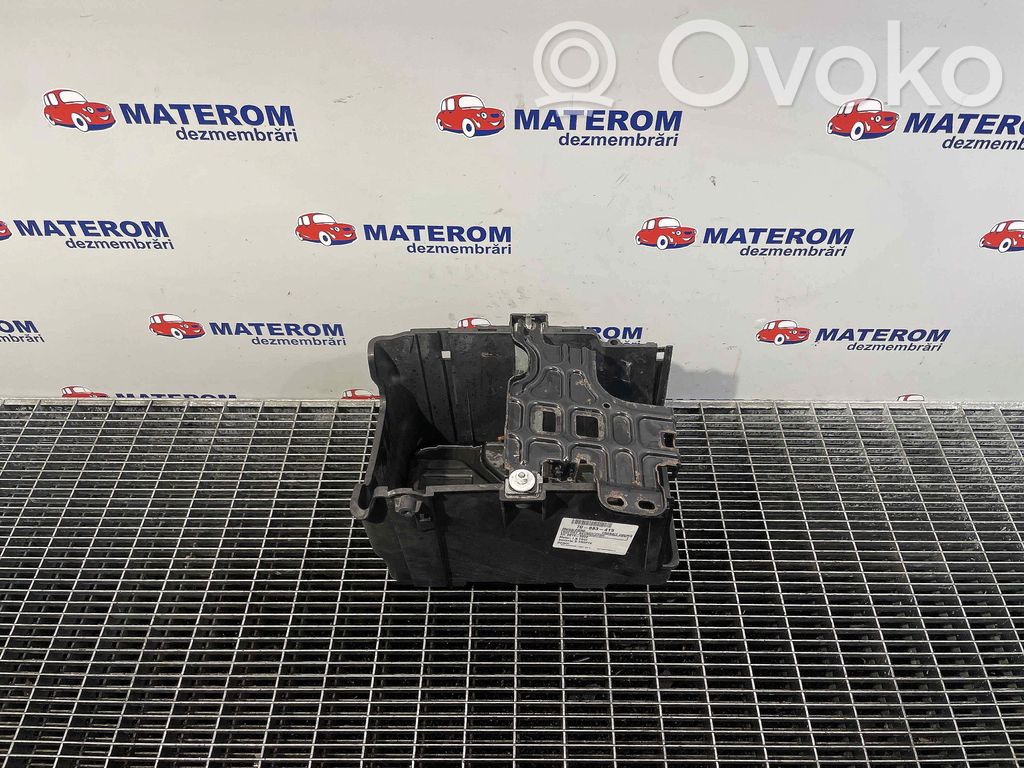 Ford Transit Courier Moottorin kiinnikekorvake 