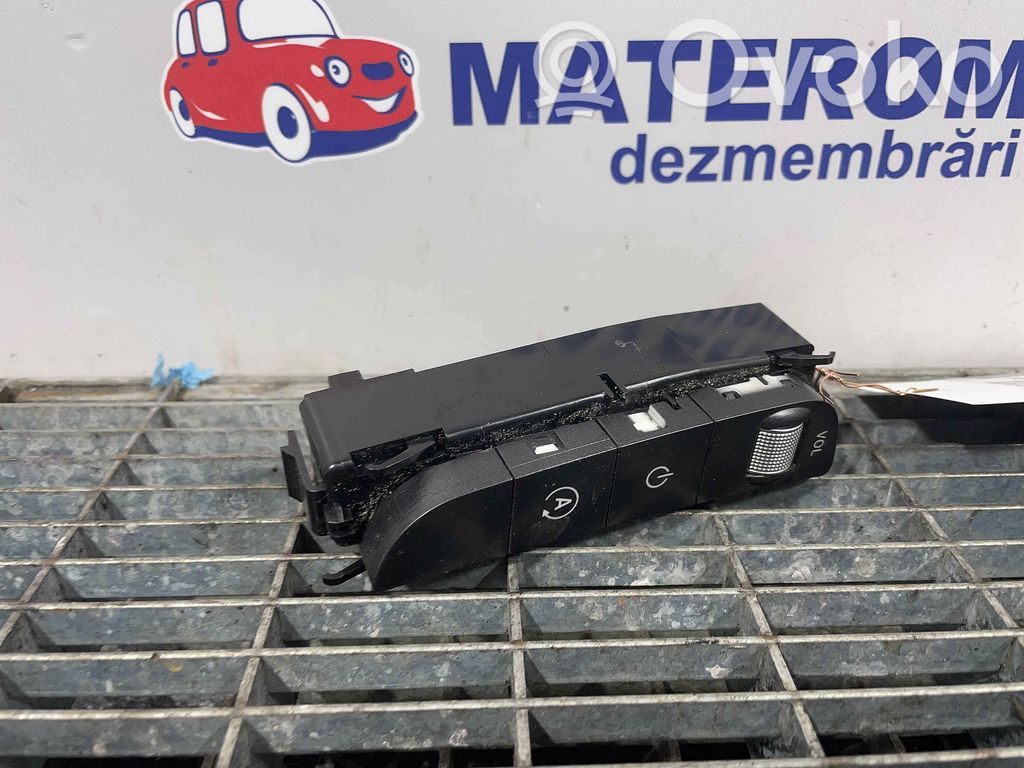 Mercedes-Benz C W205 Interruttore a pulsante start e stop motore 