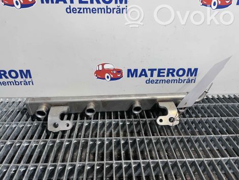 Dacia Duster II Kraftstoffverteiler Einspritzleiste Verteilerrohr 