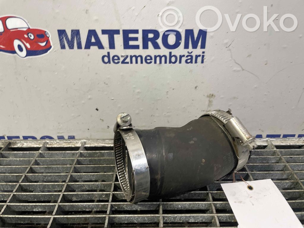 Volkswagen PASSAT CC Furtun/conductă intercooler 