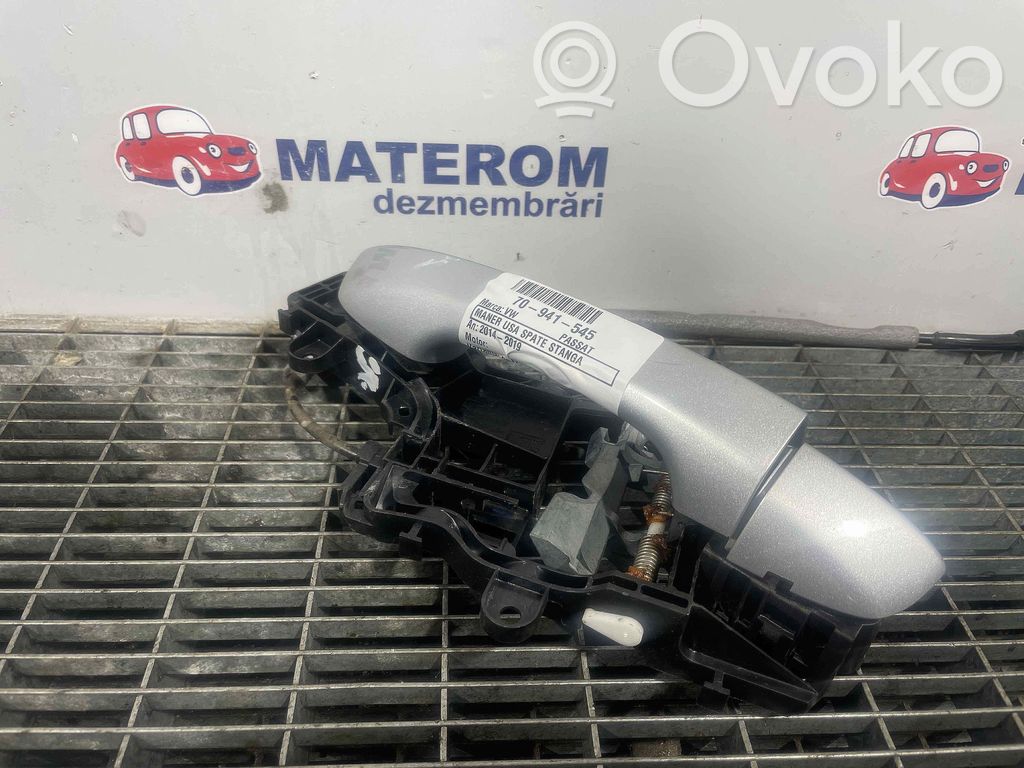 Volkswagen PASSAT B8 Manecilla externa puerta trasera