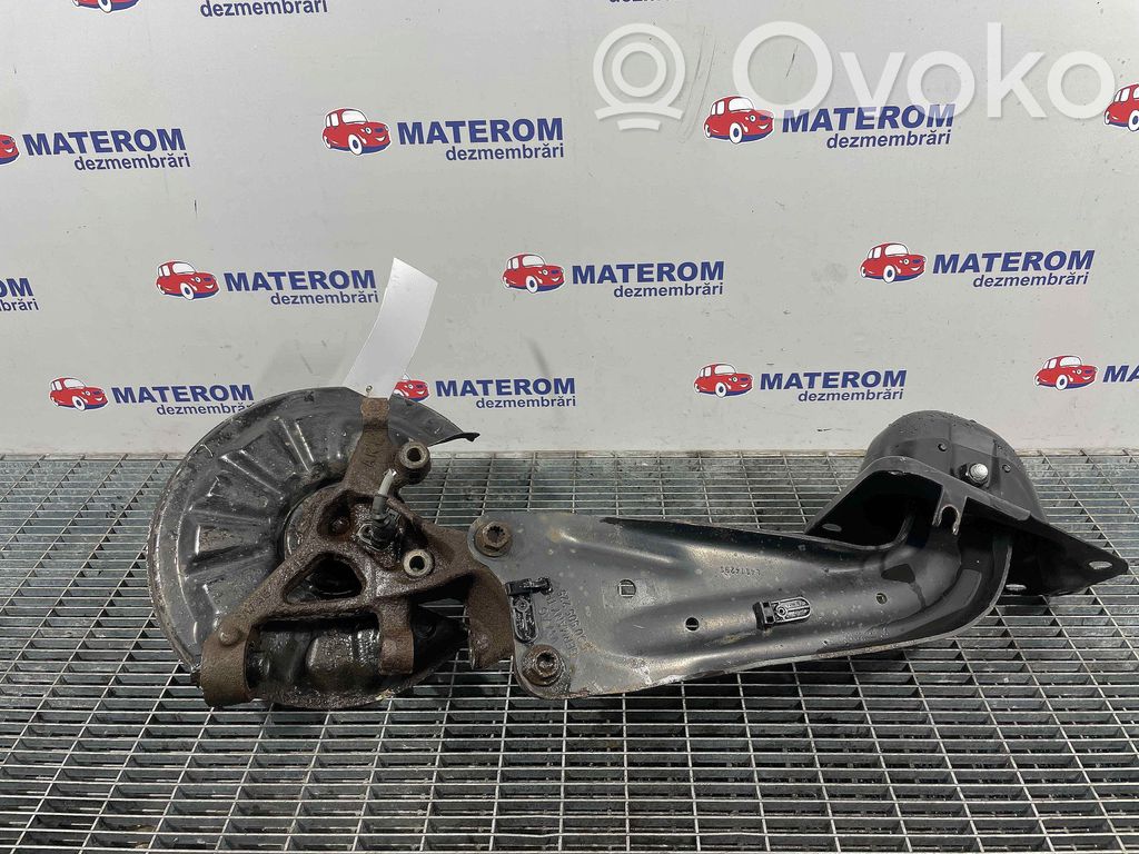 Volkswagen Golf VII Fuso a snodo con mozzo ruota posteriore 