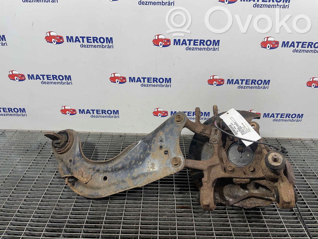 Mazda 3 II Cubo de rueda trasera 