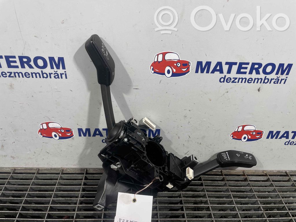 Volkswagen PASSAT B8 Leva indicatori 