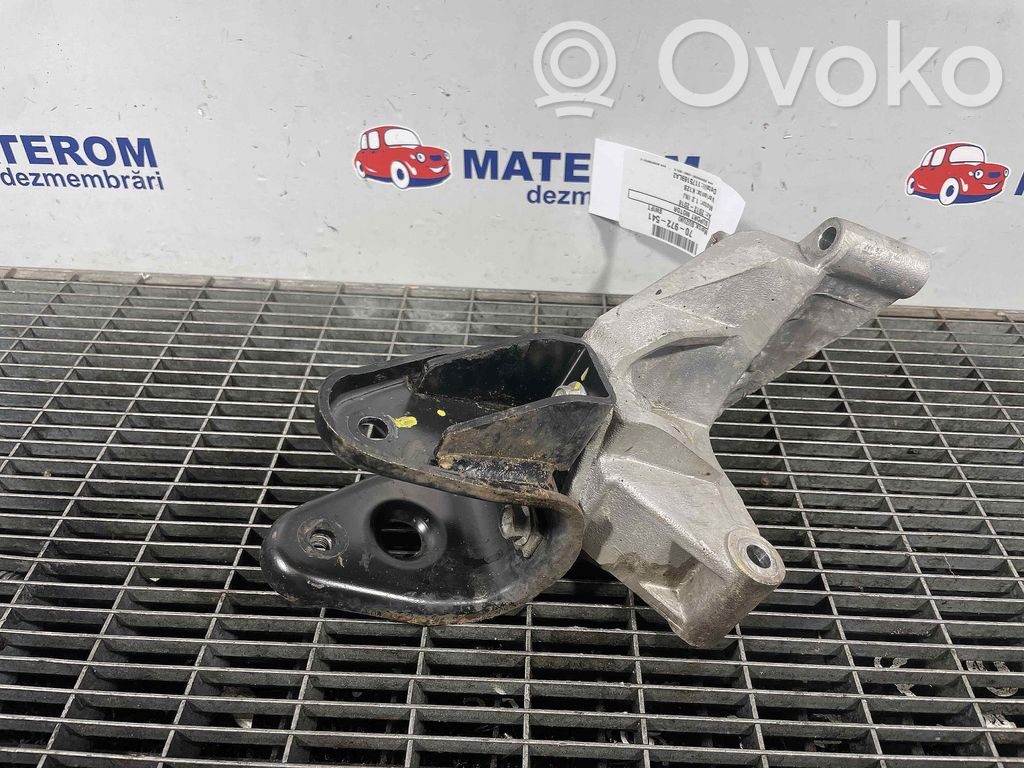 Engine mount bracket   1175169LA2