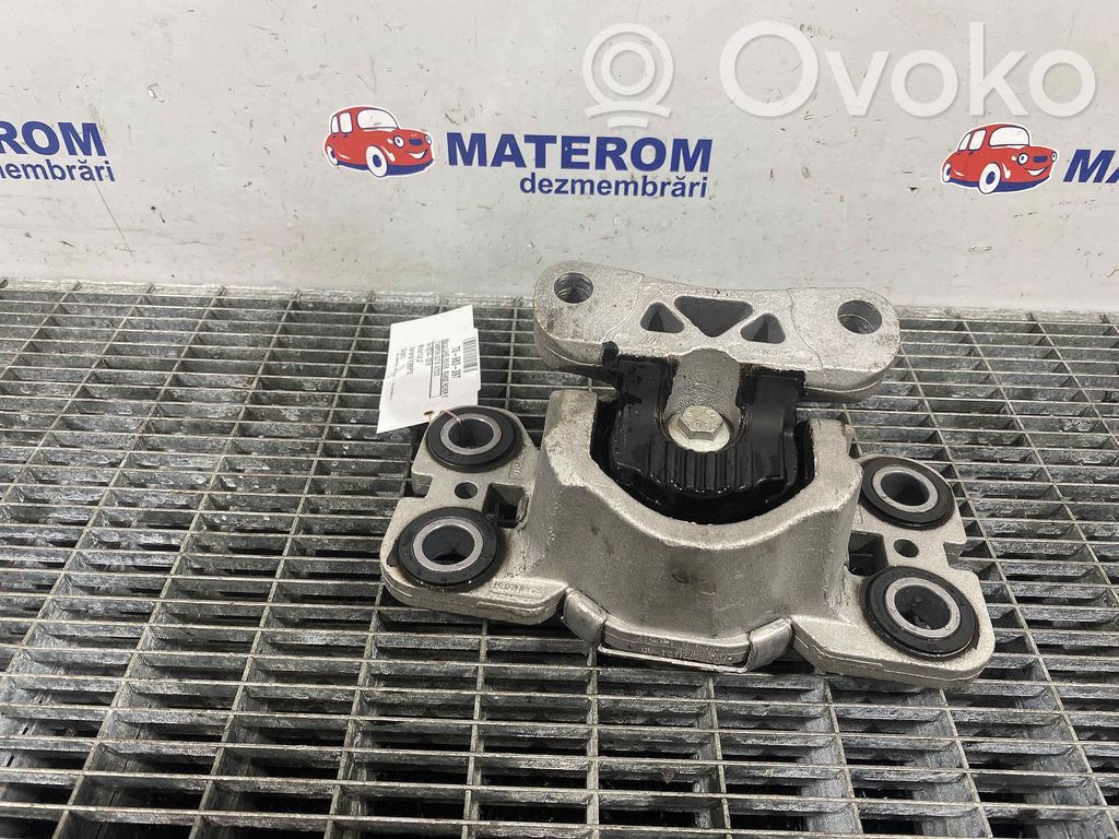 Land Rover Range Rover Evoque L538 Gearbox mounting bracket 