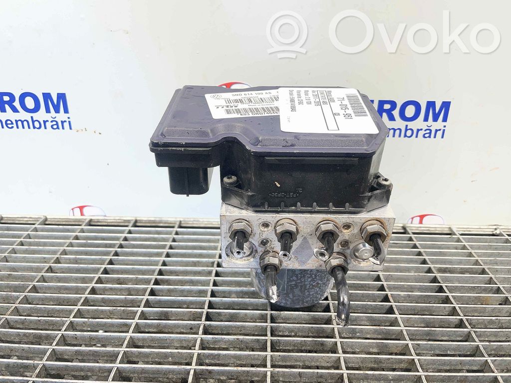 Audi Q3 8U ABS-pumppu 
