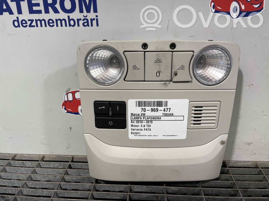 Volkswagen Tiguan Kattokonsolin valaisinyksikön koristelista 