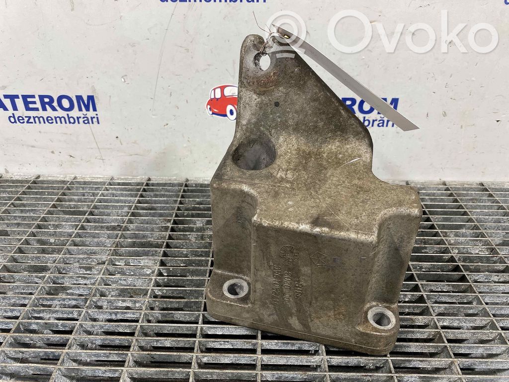 Chrysler 300C Engine mount bracket 