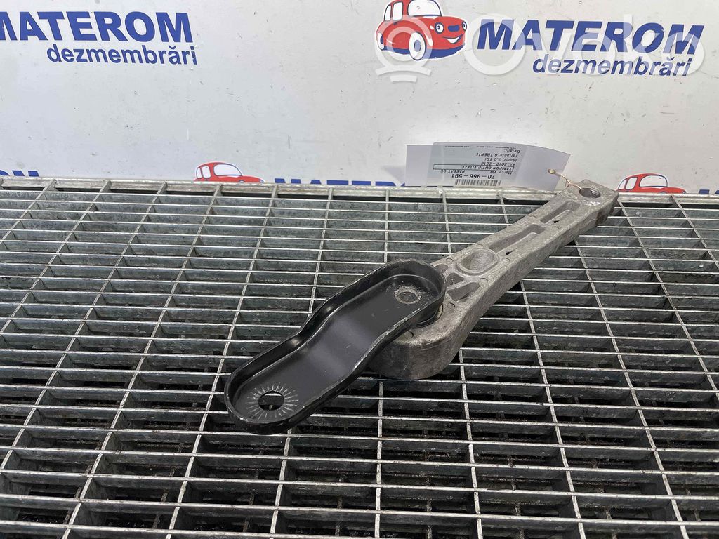 Volkswagen PASSAT CC Supporto della scatola del cambio 