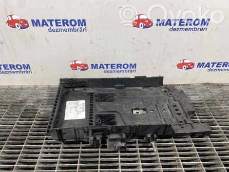 Ford Mondeo MK V Batteriehalterung